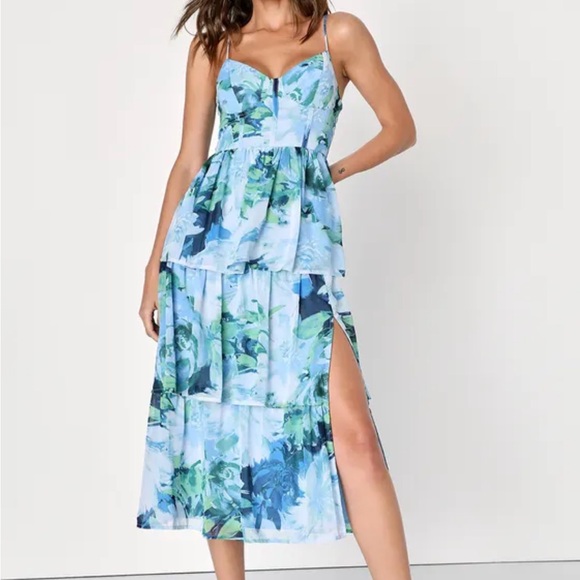 Lulus Dresses & Skirts - Lulu's Blue Floral Dress